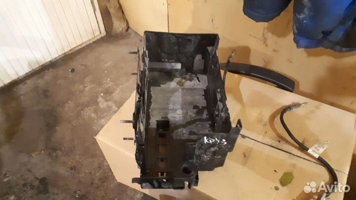 Поддон аккумулятора шевроле круз