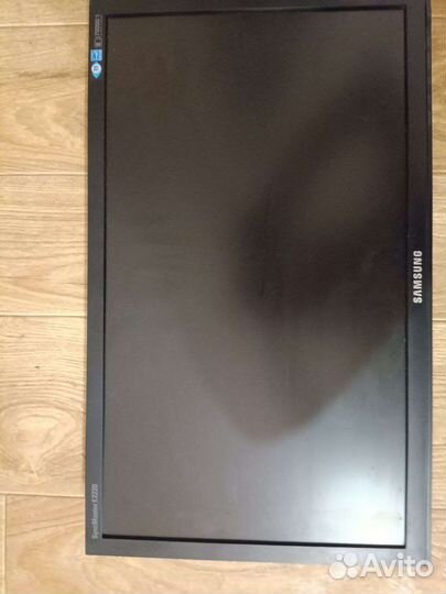 Монитор Samsung syncmaster e2220