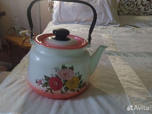 Кастрюля эмалированная новая