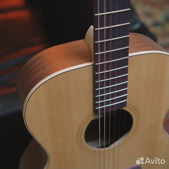 Акустическая гитара Kremona M15 GG с дефектом