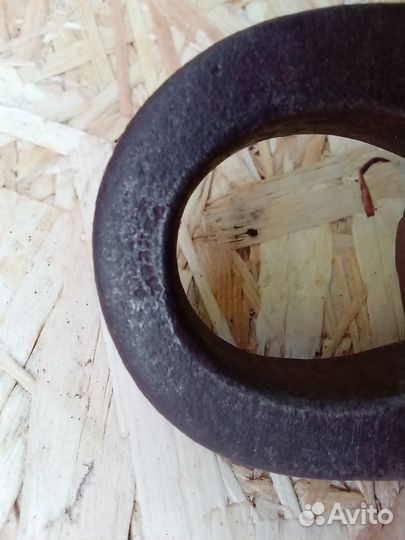 Навесной замок старинный