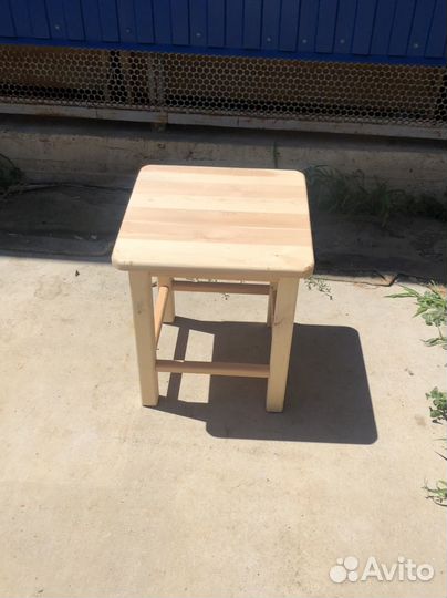 Продаю табуретку