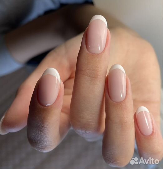 Маникюр и педикюр