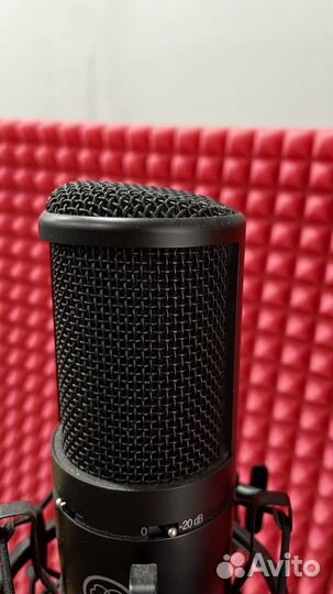 Студийный микрофон и звуковая карта