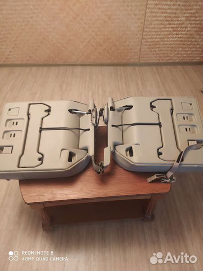 Третий ряд сидений Toyota Land Cruiser 100