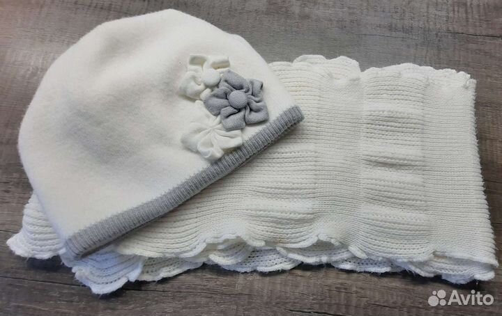 Шапка с шарфом