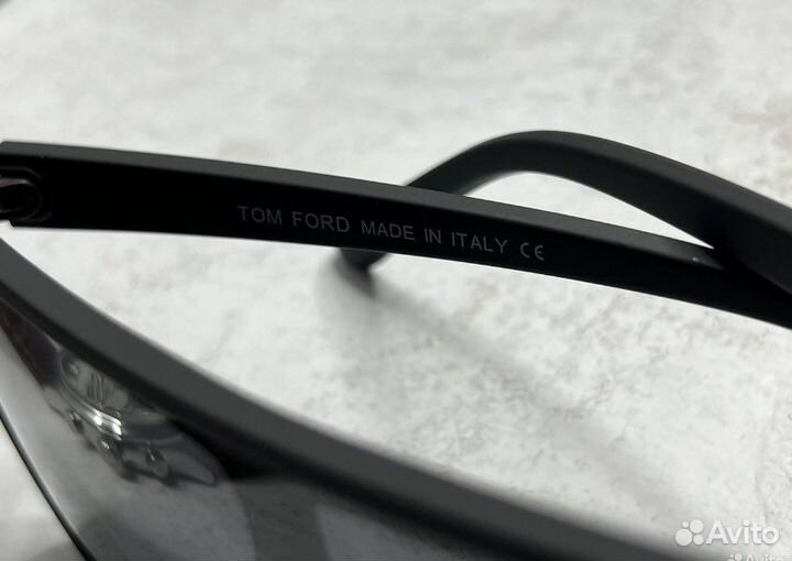 Солнцезащитные очки мужские Tom ford