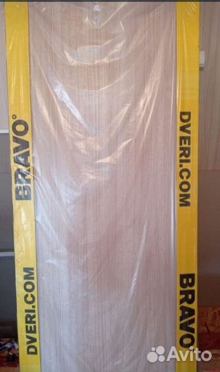 Дверь межкомнатная (глухая )