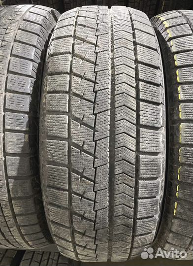 Bridgestone Blizzak VRX 215/60 R16 92N