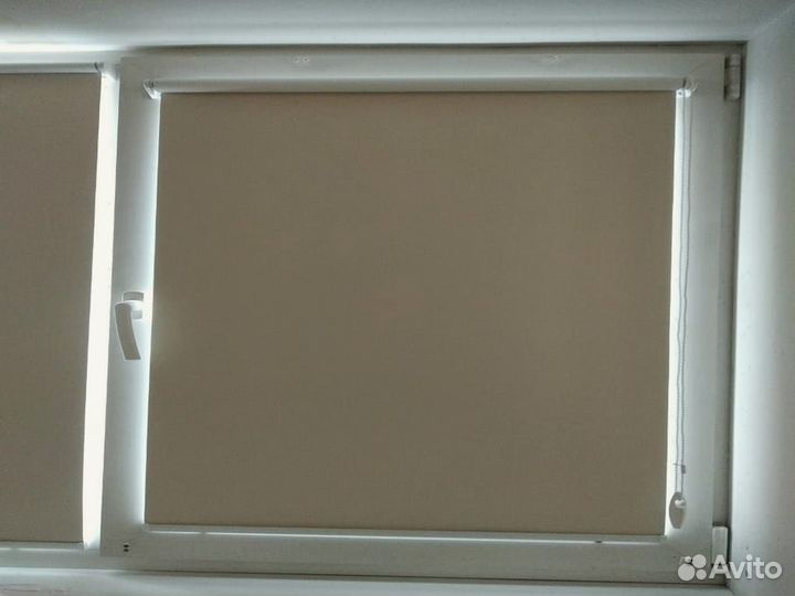 Рулонные шторы / Жалюзи