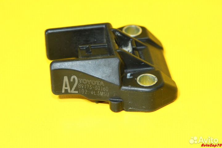 Lexus RX450h Датчик удара