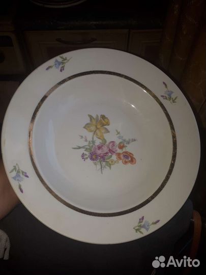 Часть сервиза столового зик.десертные и чайные