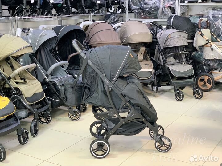 Детская коляска прогулка
