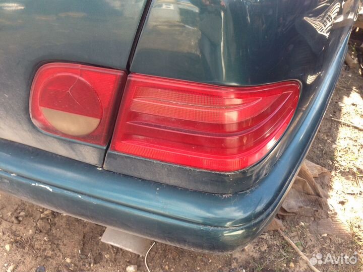 Фонарь задний мерседес бенц W210