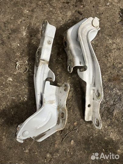 Петля капота Lifan X60