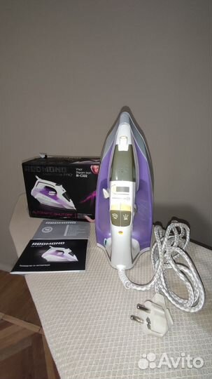 Утюг redmond RI-C222