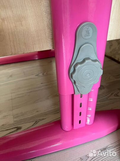 Школьный стол и стул