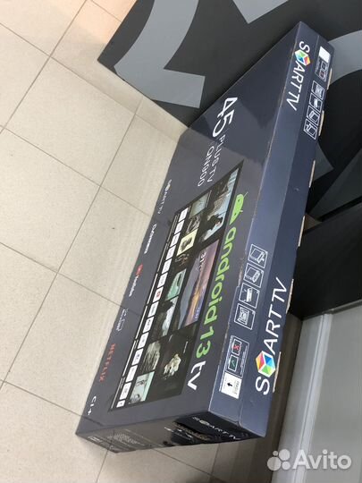 Новые SMART tv 109 диагональ lux