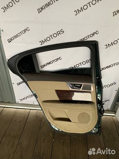Дверь задняя левая Jaguar XF