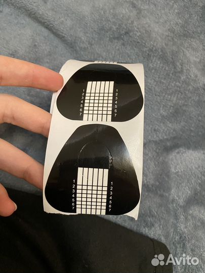 Верхние, и нижние формы доя ногтей