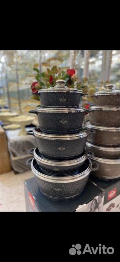 Набор кастрюль