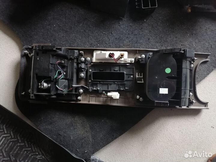 Накладка консоли подлокотника Nissan TeanaJ32,2012