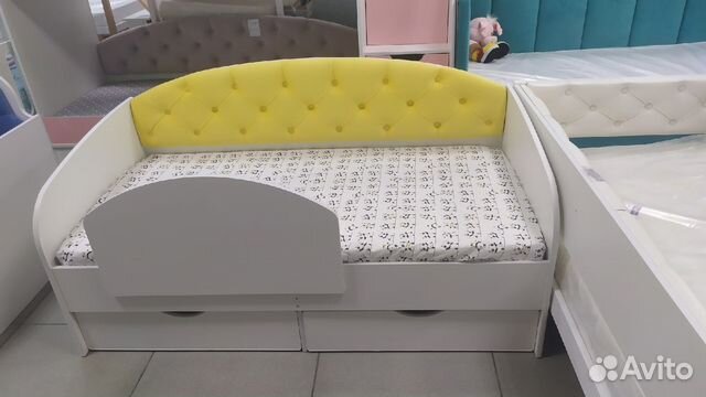 Детский диван в каретной стяжке