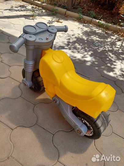 Детский мотоцикл толокар