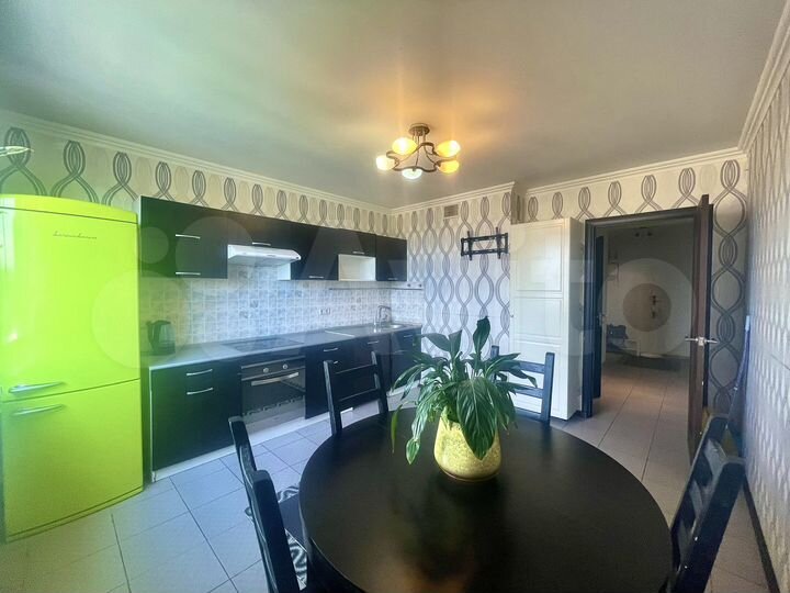 2-к. квартира, 68 м², 12/17 эт.