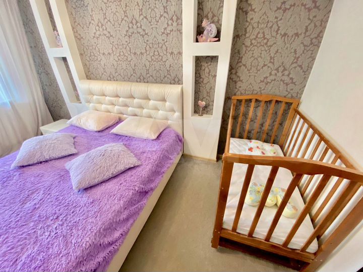 2-к. квартира, 80 м², 4/10 эт.