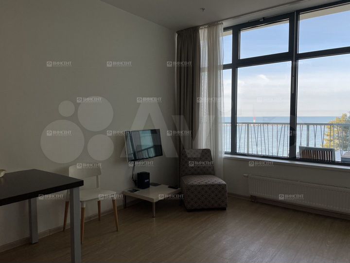 3-к. квартира, 136 м², 9/15 эт.