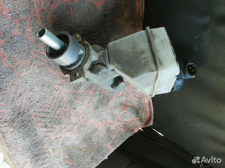 Главный тормозной цилиндр Рено Клио 2