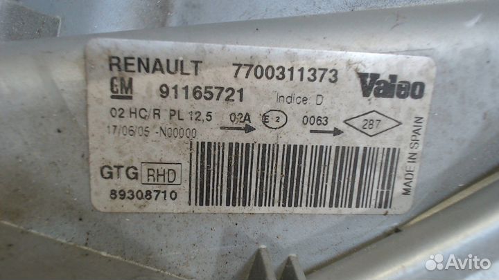 Фара (передняя) Opel Vivaro, 2005