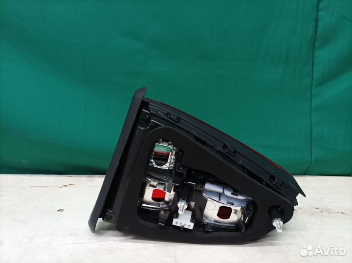 Фонарь левый внутренний Volkswagen Jetta 6 2010