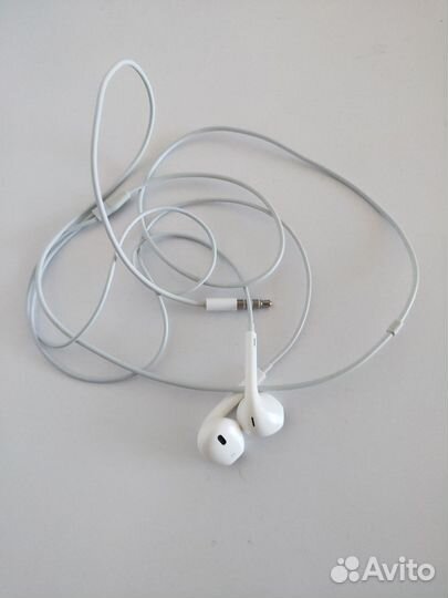 Наушники от iPod touch 5