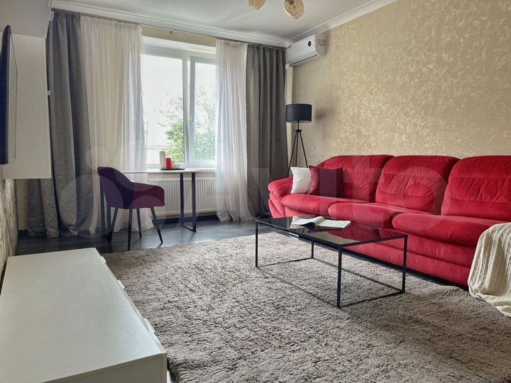 2-к. квартира, 72 м², 6/10 эт.