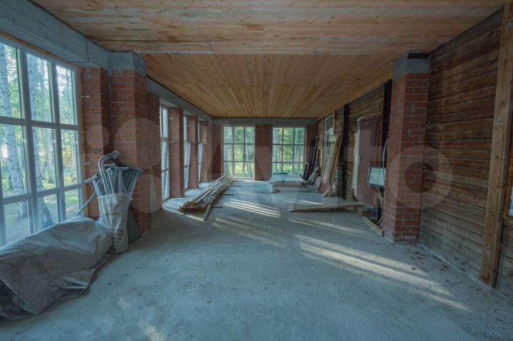 Коттедж 400 м² на участке 4 сот.