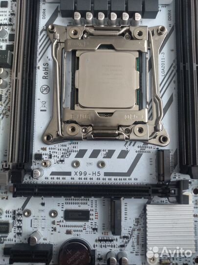 Материнская плата