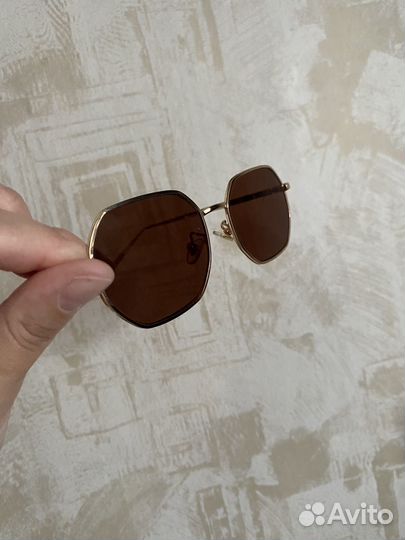 Солнцезащитные очки