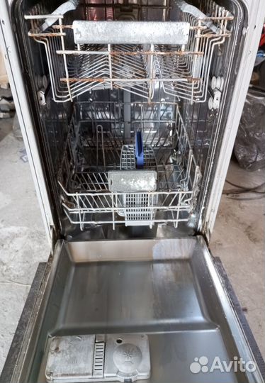Продам посудомоечную машину