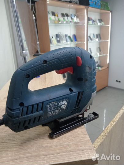 Лобзик Bosch GST 8000