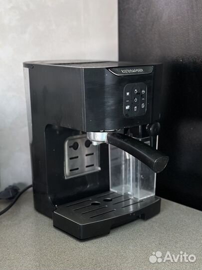 Кофеварка рожковая Redmond RCM-1512