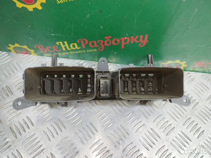 Дефлектор центральный Toyota Camry SXV20