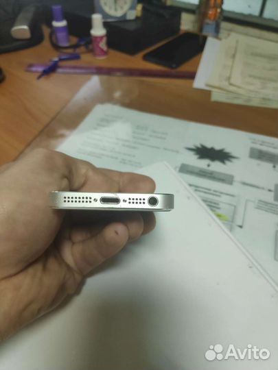 iPhone 5S, 16 ГБ