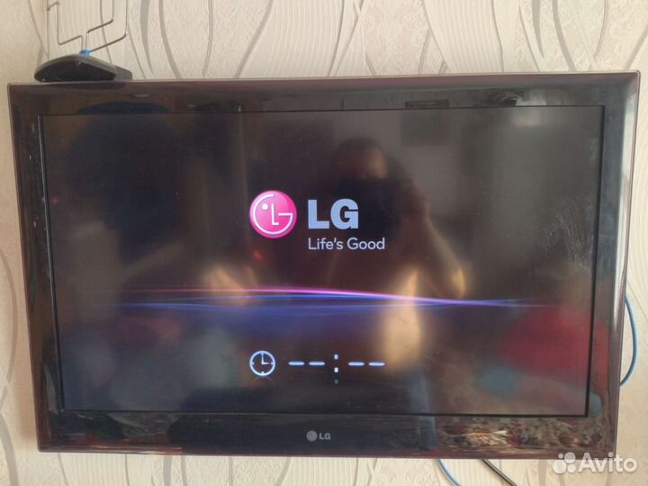Телевизор LG (81см)