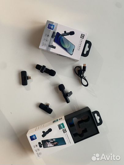 Петличка для iPhone