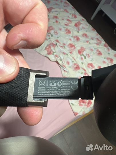 Беспроводные наушники jbl live 650btnc