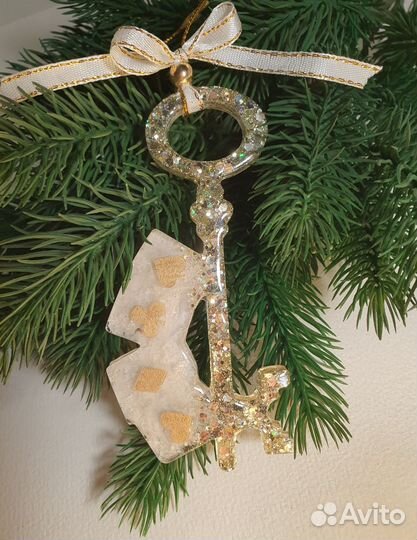 Новогодние игрушки из эпоксидной смолы