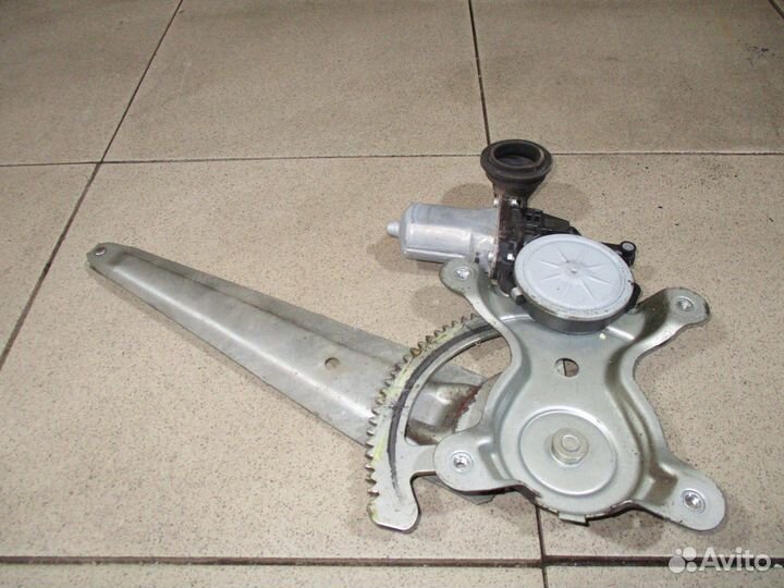 Стеклоподъемник З/П Toyota LC Prado 120