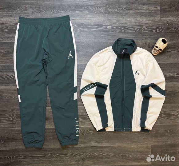 Спортивный костюм